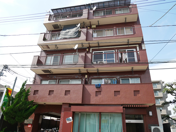 マンション高田の外観