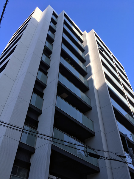 リストレジデンス横浜伊勢佐木の外観