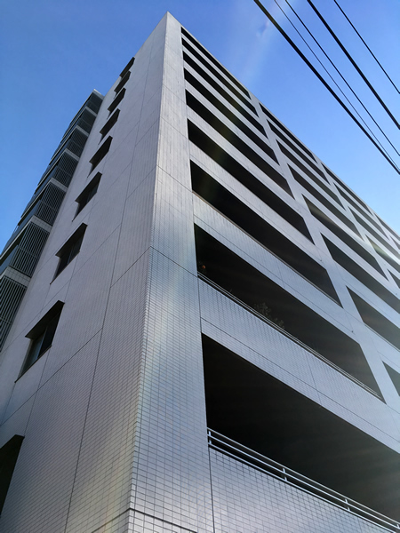 リストレジデンス横浜伊勢佐木の外観