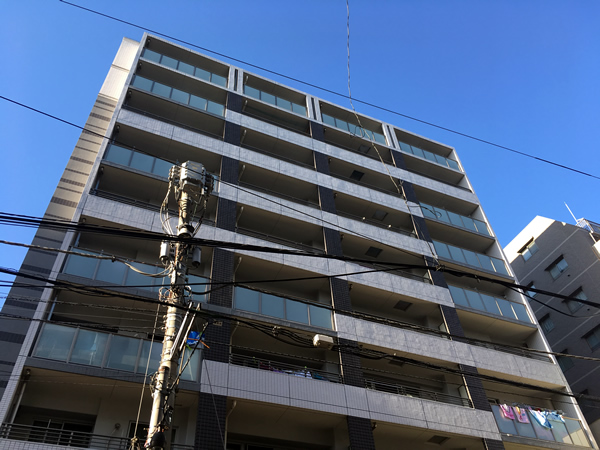 ライオンズ横浜伊勢佐木の外観