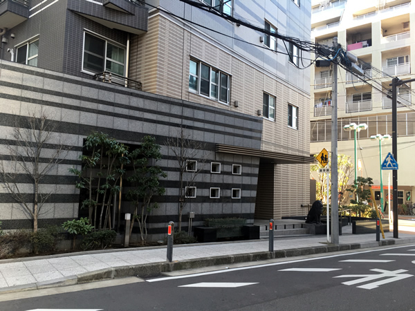 ライオンズ横浜伊勢佐木の外観