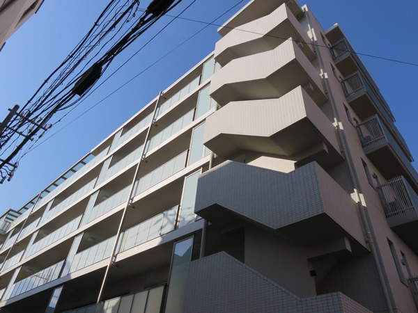 ドレッセ青葉台アベニューの外観