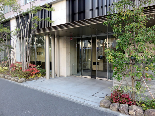 ドレッセ青葉台アベニューの外観