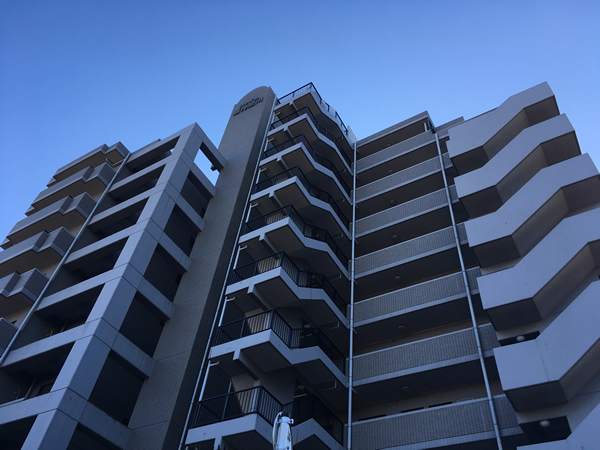 フェイム東神奈川の外観