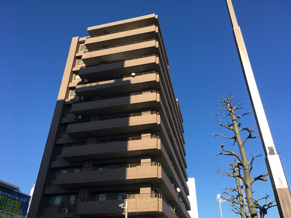 クリオ東神奈川3番館の外観