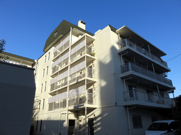 メゾン喜多見の外観