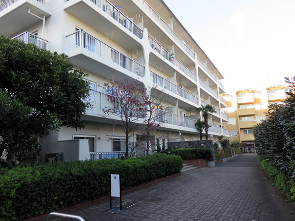 メゾン喜多見の外観