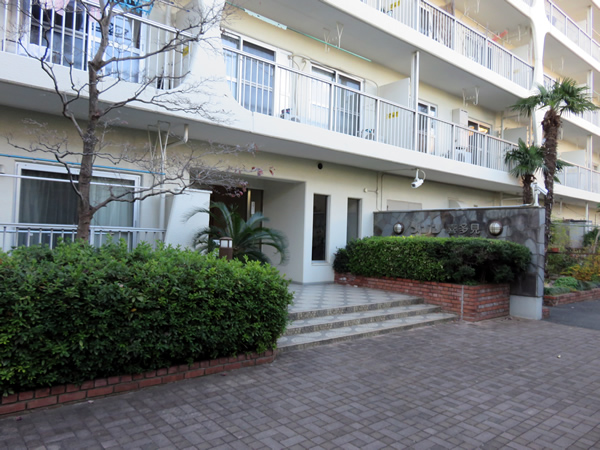 メゾン喜多見の外観