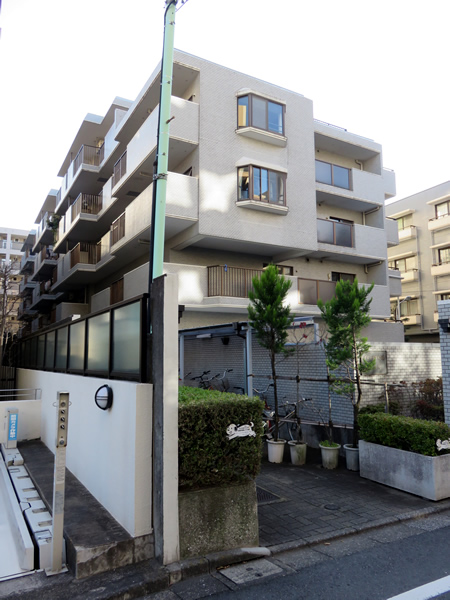 グローリア初穂喜多見の外観