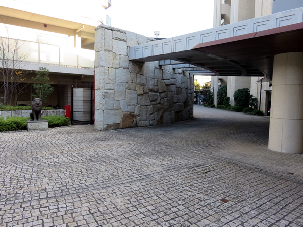 ライオンズ喜多見ガーデンテラスの外観