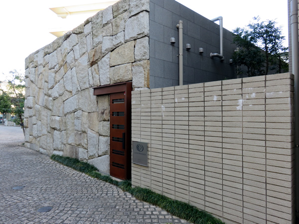 ライオンズ喜多見ガーデンテラスの外観