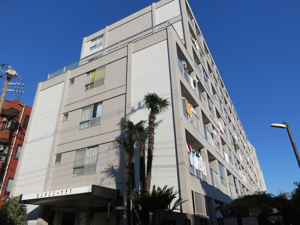 狛江第2コーポラスの外観