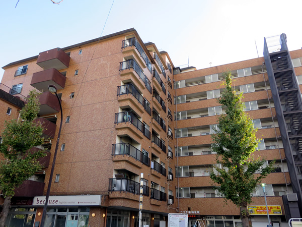 喜多見ハイツの外観