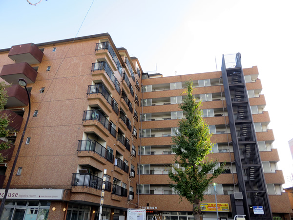 喜多見ハイツの外観