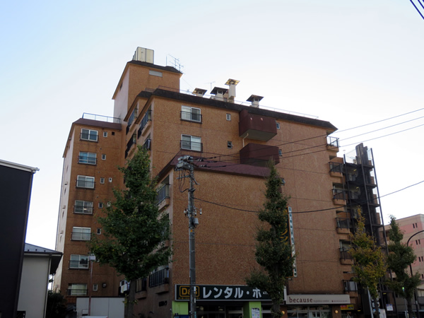 喜多見ハイツの外観