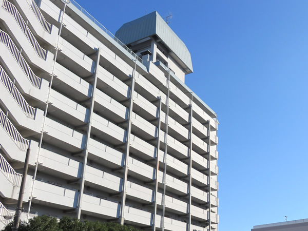 喜多見マンションの外観