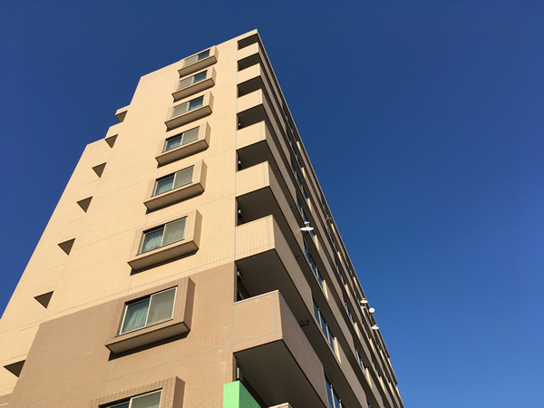 リーベスト東神奈川の外観