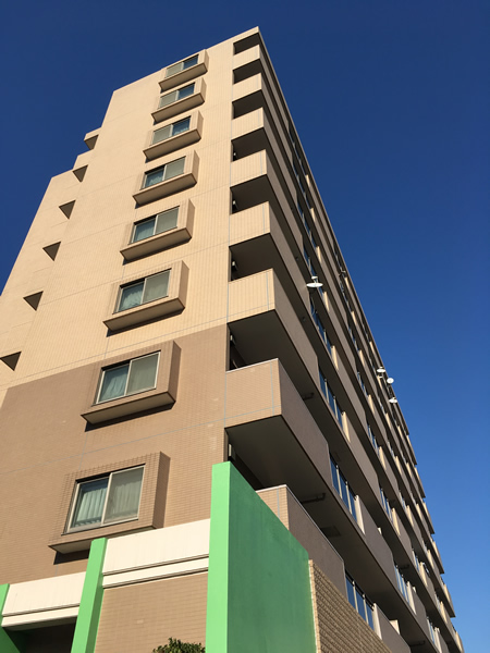 リーベスト東神奈川の外観