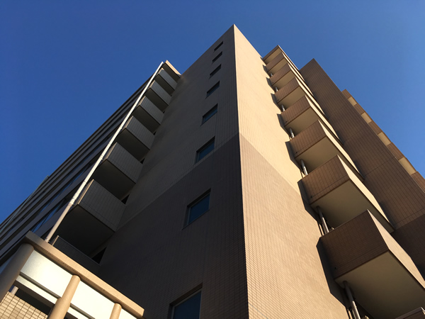 リーベスト東神奈川の外観