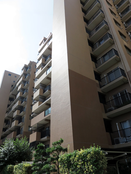 エステスクエアさがみ野センターガーデンの外観