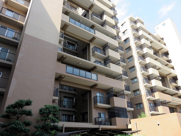 エステスクエアさがみ野センターガーデンの外観