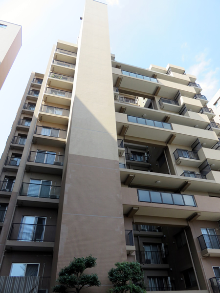 エステスクエアさがみ野センターガーデンの外観