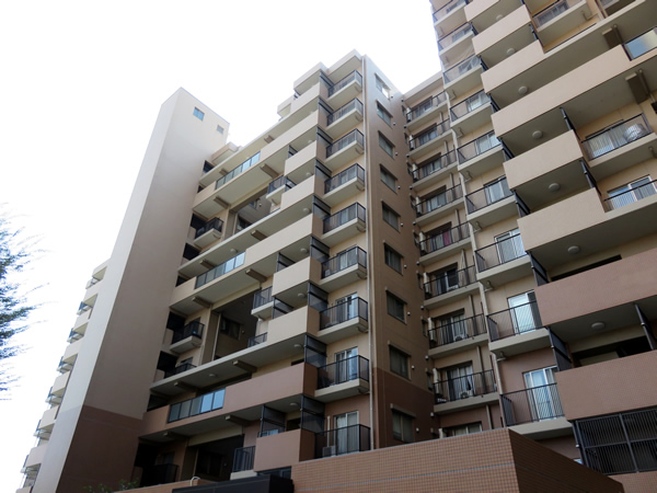 エステスクエアさがみ野イーストガーデンの外観