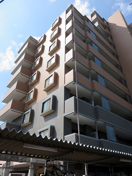 ヴァンテーヌひばりが丘の外観