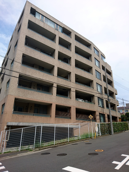 エルドマーニ20の外観