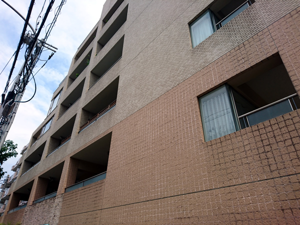 エルドマーニ20の外観