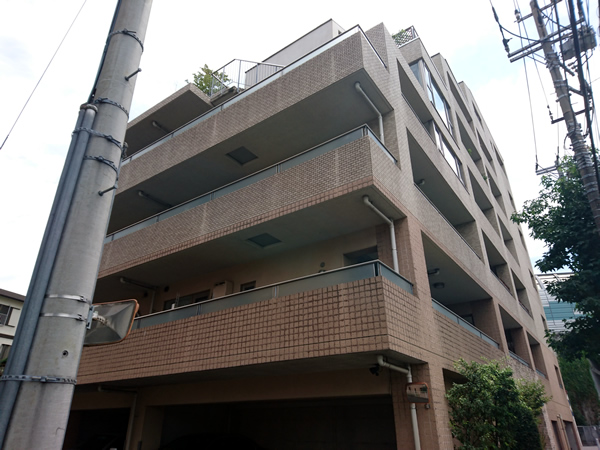 エルドマーニ20の外観