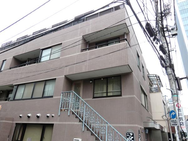 アロバール南青山の外観