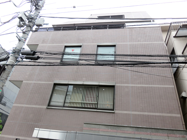 アロバール南青山の外観