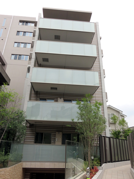 オープンレジデンシア南青山の外観