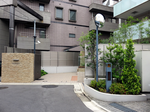 オープンレジデンシア南青山の外観