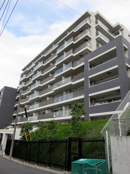 ブリリア藤が丘の外観