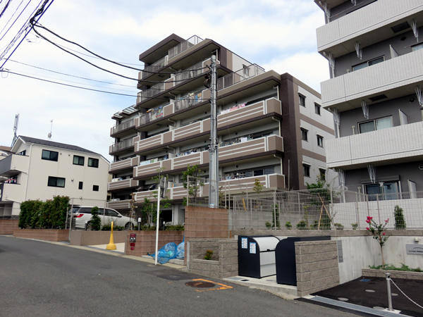 サンクレイドル藤が丘の外観