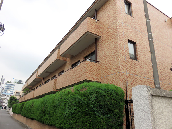 トーカンマンション南青山の外観