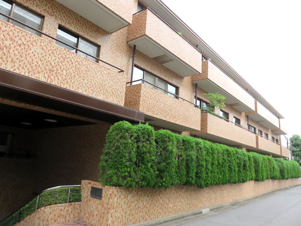 トーカンマンション南青山の外観