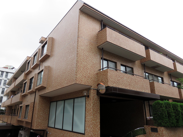 トーカンマンション南青山の外観