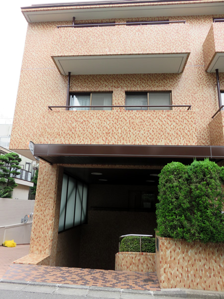 トーカンマンション南青山の外観