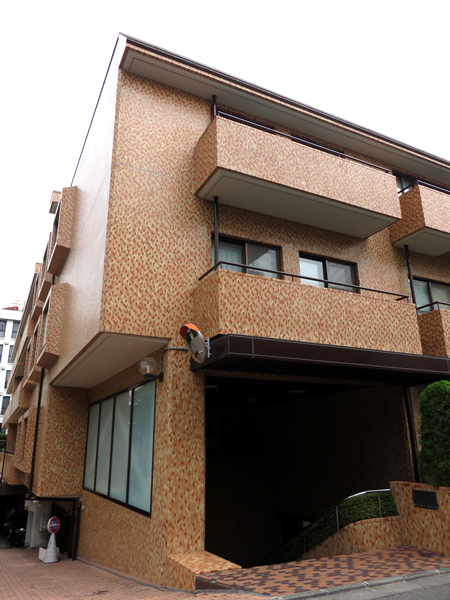 トーカンマンション南青山の外観