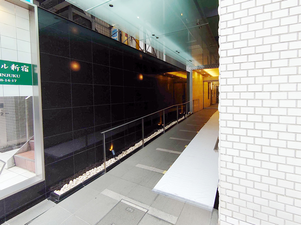 アルテール新宿の外観