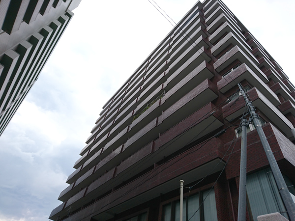 サンパレス新宿の外観