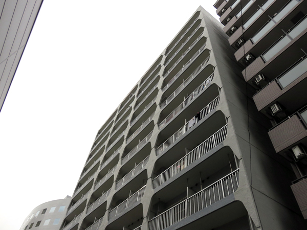 茅場町スカイハイツの外観