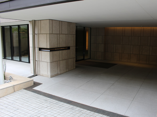 ブランズ麻布狸穴町の外観