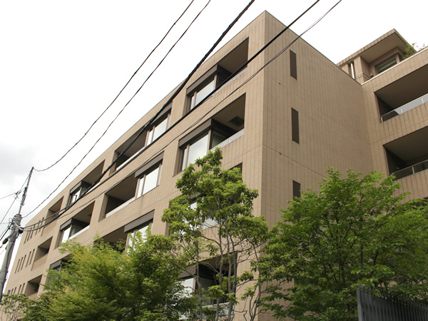 ウェリス麻布狸穴の外観