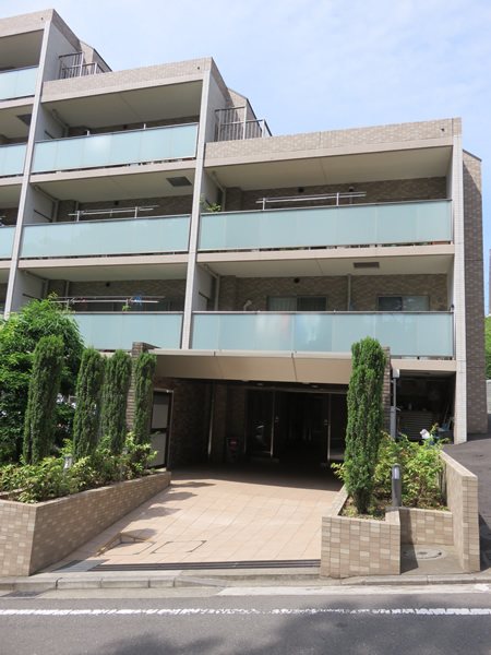 リステージ藤が丘オーバードレジデンスの外観