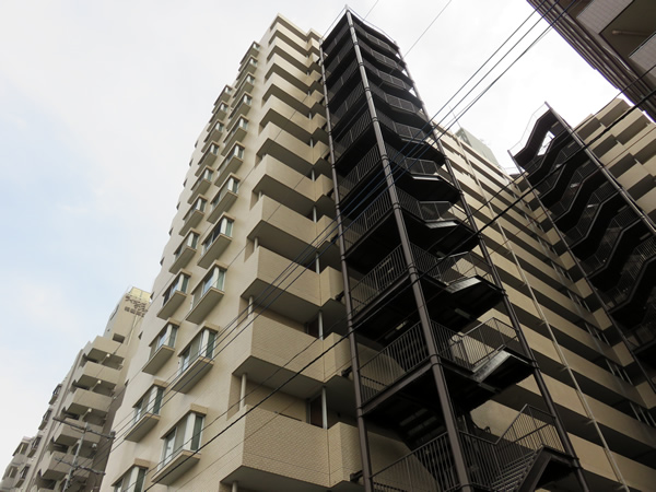 東急ドエルアルス相模原の外観