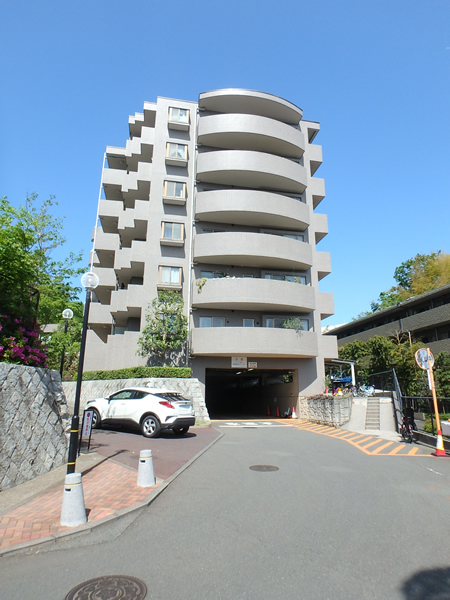 プランヴェール多摩川南久地の丘の外観